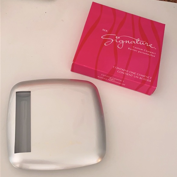 Never before used MK custom compact